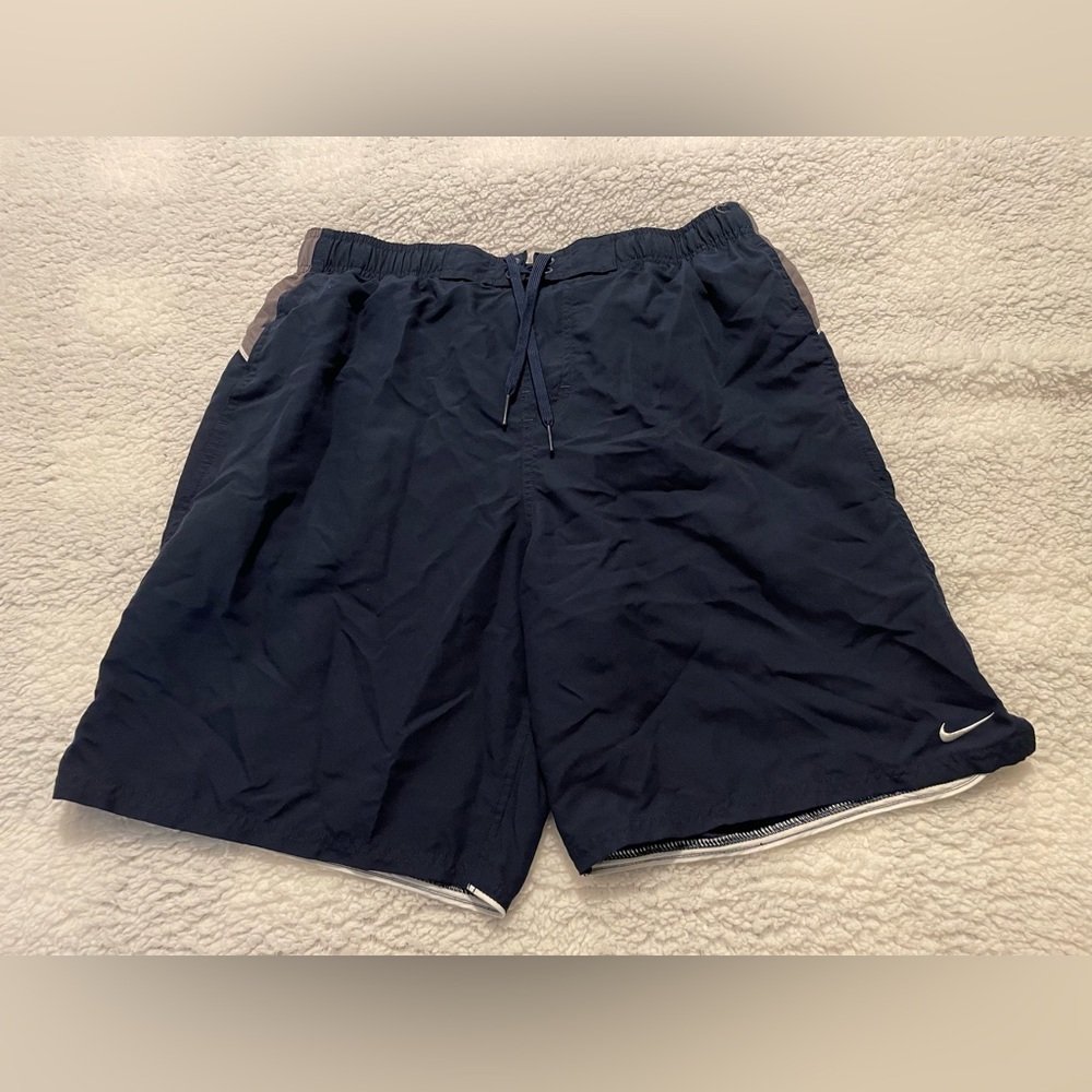 Nike men’s swim trunks size large navy blue